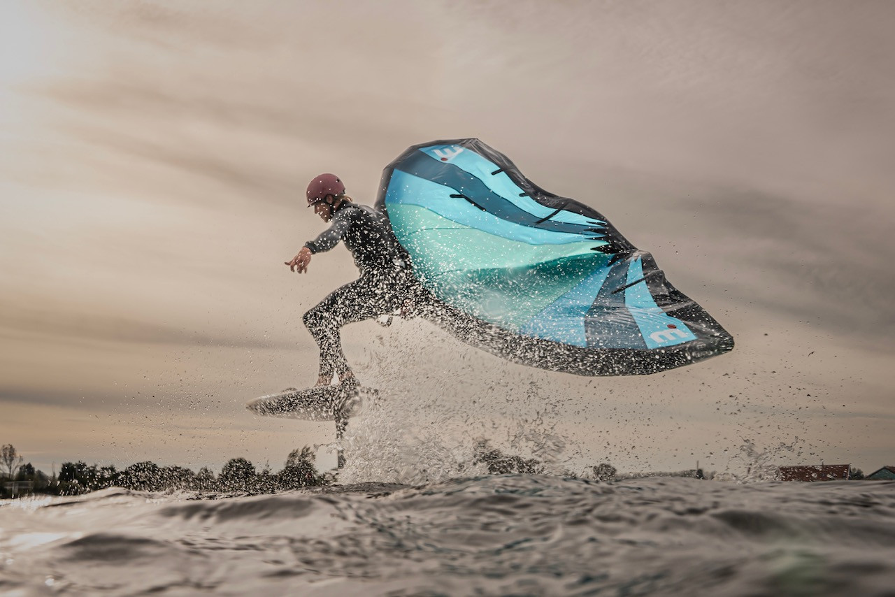 PEOPLE OF THE OCEANS